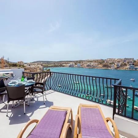 Harbour Lights: Seafront Penthouse with Panoramic Terrace Apartment St. Paul's Bay Exterior photo