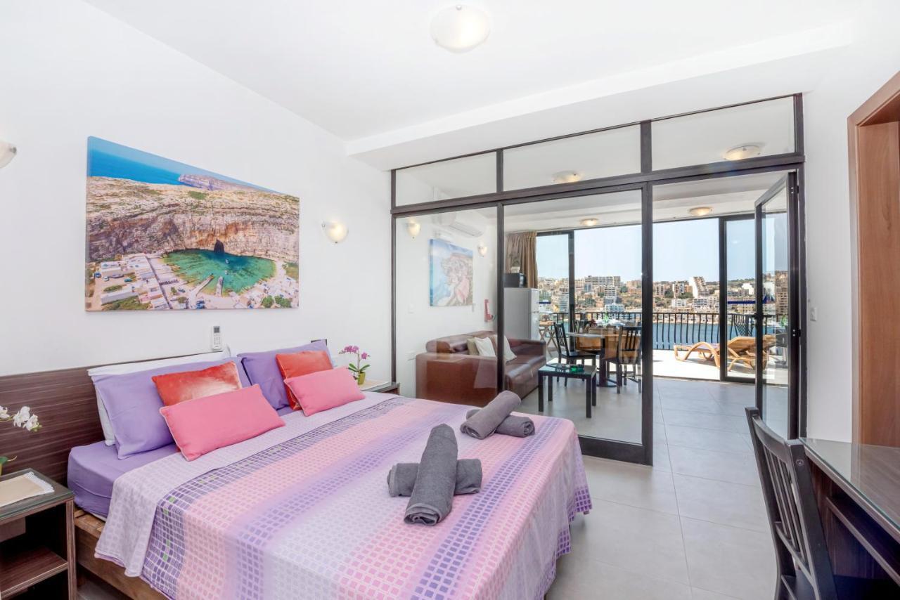 Harbour Lights: Seafront Penthouse With Panoramic Terrace Apartment