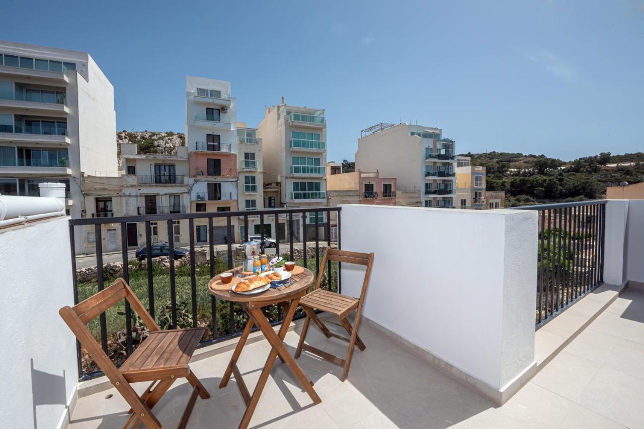 Harbour Lights: Seafront Penthouse With Panoramic Terrace St. Paul's Bay