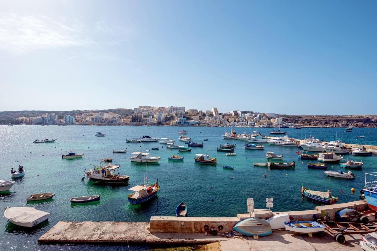 Harbour Lights: Seafront Penthouse With Panoramic Terrace Apartment