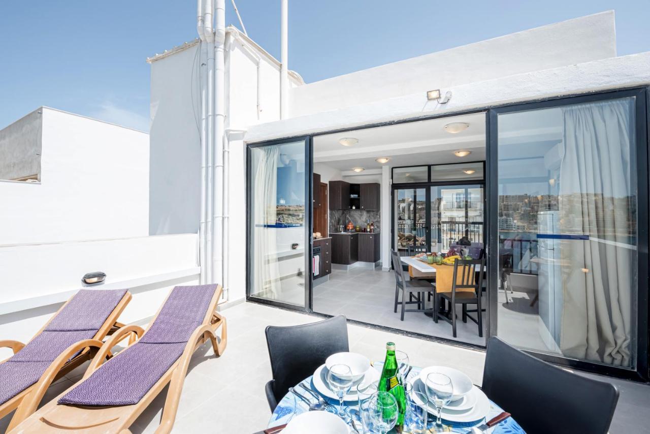 Harbour Lights: Seafront Penthouse With Panoramic Terrace Apartment