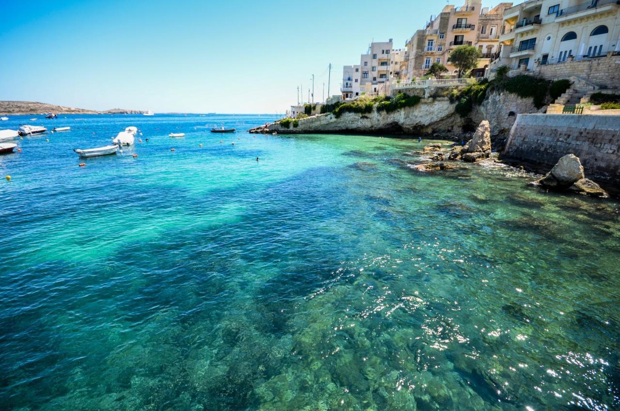 Harbour Lights: Seafront Penthouse With Panoramic Terrace St. Paul's Bay